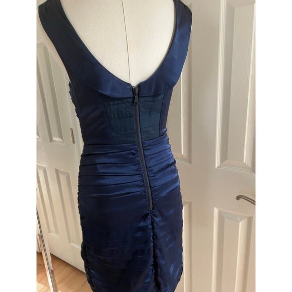 Alice + Olivia Silky Voloshin Aliska Navy Blue Ruched Satin Sheath Dress - Picture 5 of 15